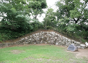 有岡城跡史跡公園