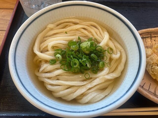 香川県高松市でうどん巡りするならココ 本場の讃岐うどんを味わおう Tripa トリパ 旅のプロがお届けする旅行に役立つ情報