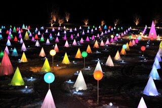 雪や氷の絶景やイルミネーションも！冬の北海道で訪れたい10の観光スポット