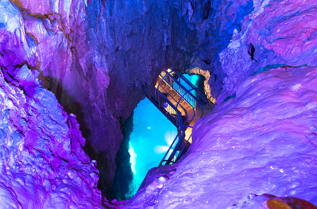 大自然が作り出した絶景に出会える 冒険したくなる日本の洞窟 鍾乳洞 Tripa トリパ 旅のプロがお届けする旅行に役立つ情報