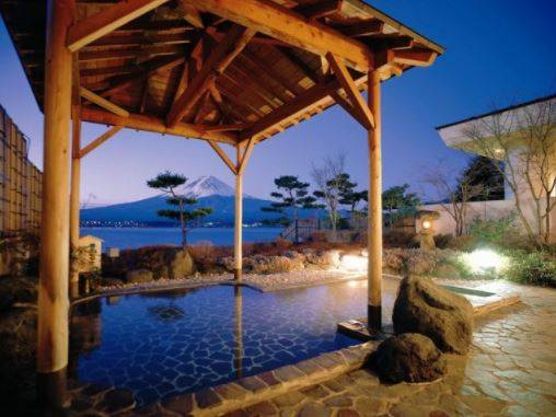 富士山の絶景でリフレッシュ 河口湖周辺のおすすめホテル 旅館8選 Tripa トリパ 旅のプロがお届けする旅行に役立つ情報