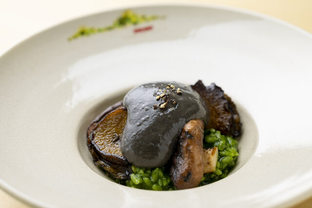 ■3品目 鮑のリゾット・椎茸と焦がしバターのエスプーマ...