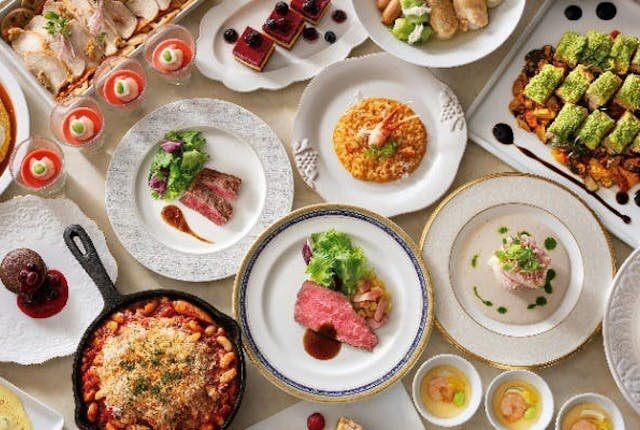 【ディナービュッフェ】黒毛和牛のローストビーフ、リゾッ...