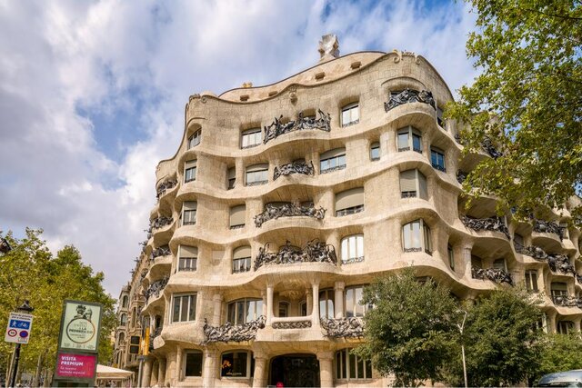 photo by PIXTA (263716)