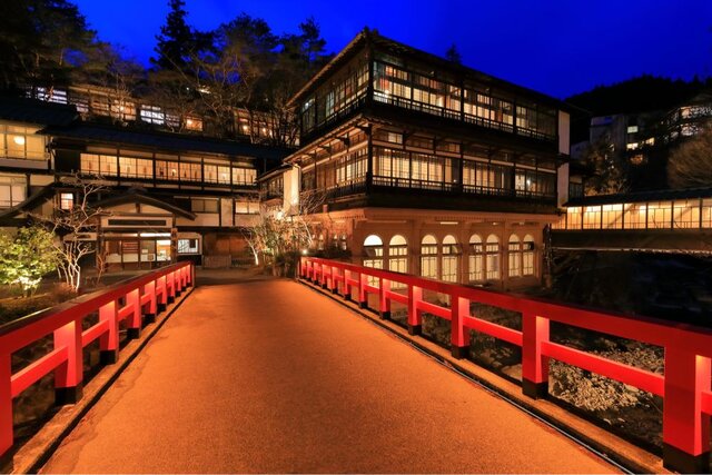 photo by PIXTA (264508)