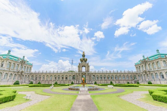 photo by PIXTA (265597)