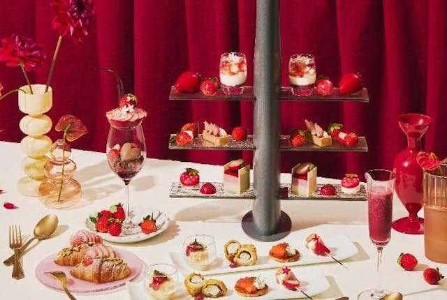 Strawberry Parfait Afternoo...