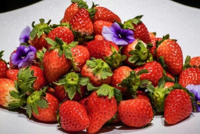 和束町のいちご アフタヌーンティー