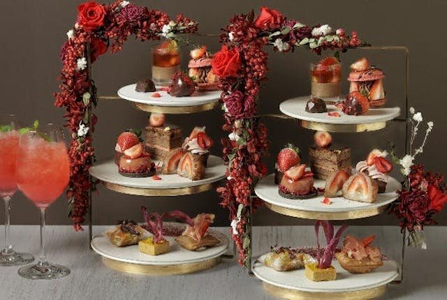 苺とチョコレートのアフタヌーンティー+2ドリンク【11...