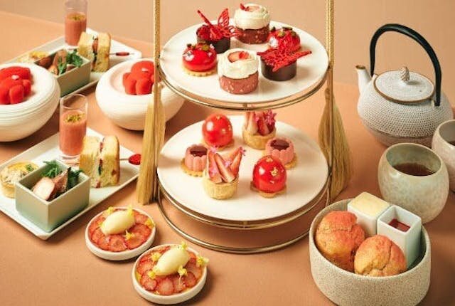 京都産イチゴを使用した ストロベリー アフタヌーンティー