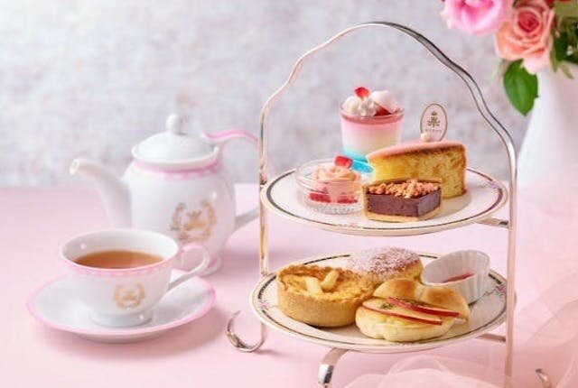 【アフタヌーンティーセット】ニナスの紅茶と旬の味覚をい...