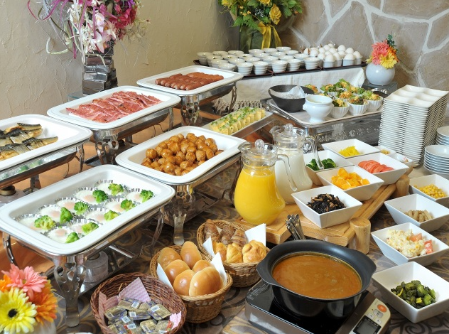 朝食バイキング