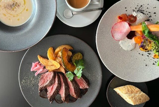 【丸の内ランチコース】前菜・スープ・メイン・デザート ...