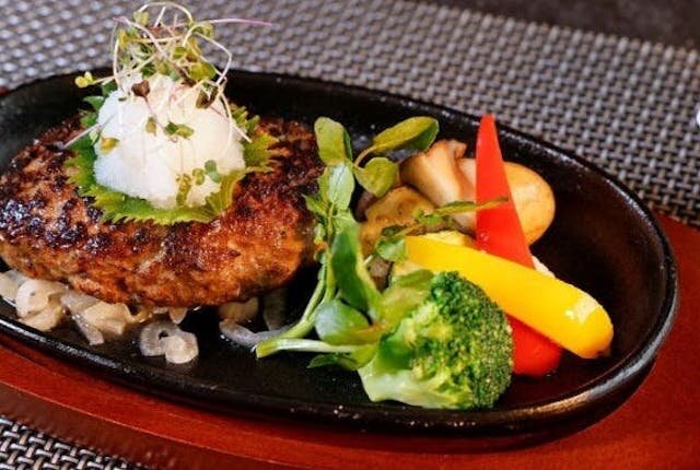 「とちぎ霧降高原牛」ハンバーグ ~ランチ~