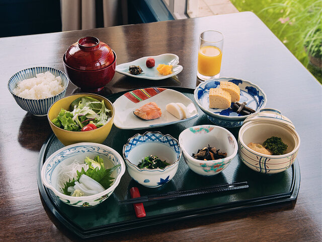 朝食
