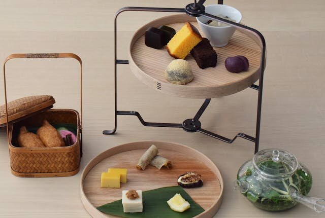 【和のアフタヌーンティー「茶間食」】季節のお茶3種・和菓子他
