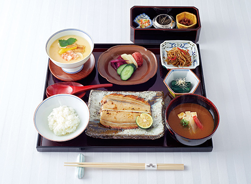 朝食