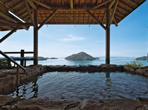 船でしか行けない絶景温泉宿でゆったり　とびしま海道・しまなみ海道でめぐる瀬戸内の島々　2日間