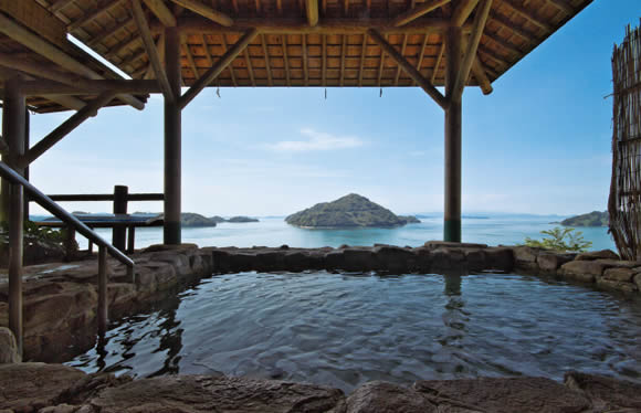 船でしか行けない絶景温泉宿でゆったり　とびしま海道・しまなみ海道でめぐる瀬戸内の島々　2日間