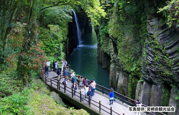 ＜おとなびメルマガ掲載コース＞水郷柳川の城下町散策と天孫降臨の地　高千穂へ　絶景の高千穂峡と天岩戸神社特別参拝　2日間