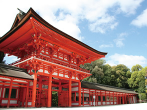 ＜おとなびメルマガ掲載コース＞新春開運祈願　京都・奈良のよくばり三社参りと幻想的な春日大社献灯体験　2日間