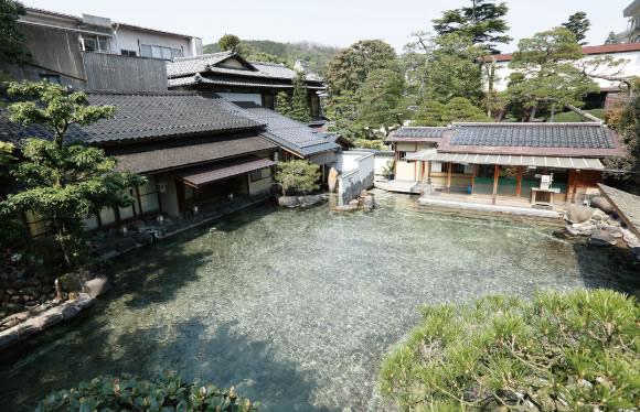 山陰2大名湯　玉造温泉・三朝温泉に泊まる　冬の味覚と奥出雲・出雲大社　3日間