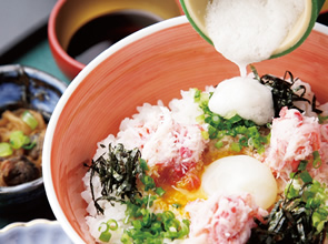 日本有数の水揚げを誇るさかなと鬼太郎のまち「境港」　名物「かにトロ」と水木しげるロード　日帰り