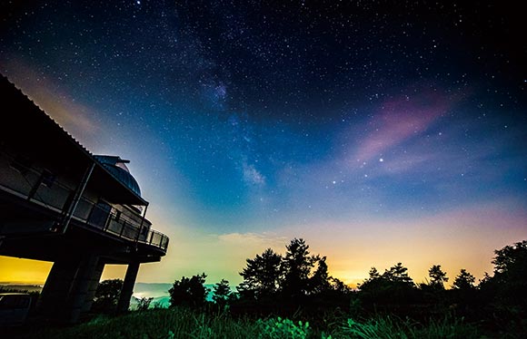 天文学者が認めた日本三選星名所のひとつ　星が光り輝く郷・おかやま美星町　２日間
