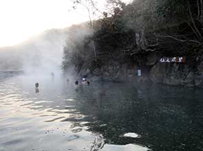 【会員限定】熊野の大自然に包まれる冬季しか体験できない川湯温泉「仙人風呂」　２日間 　