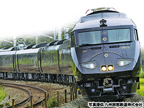 観光列車「３６ぷらす３」と「指宿のたまて箱」に乗車　２日間