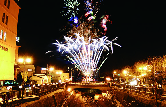 【会員限定】下呂温泉「花火物語」と観光列車「ながら」　２日間　