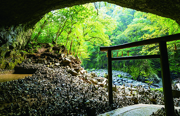 宮崎カーフェリーで行く　「高千神楽」と宮崎紀行　３日間