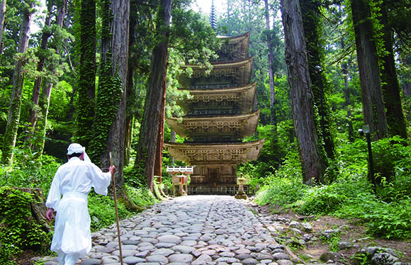 【会員限定】「出羽三山」詣でと「月山弥陀ヶ原湿原」　３日間