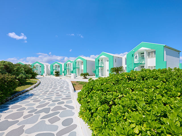 プリシアリゾートヨロン ホテル外観