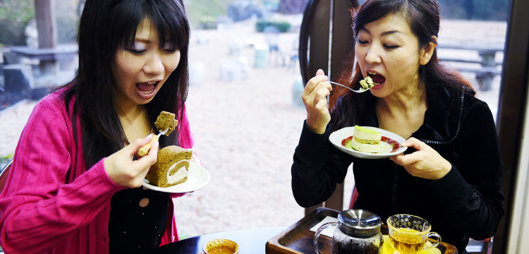 山本園（WITH TEA）