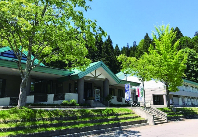 グリーンパークもりのいずみ外観